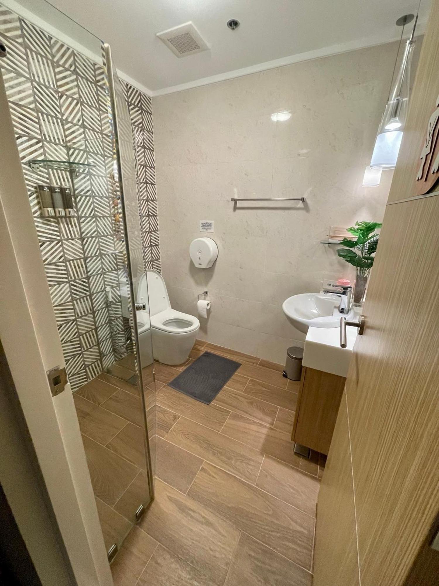 Pico De Loro 2 Bd Garden Loft With Lagoon View 纳苏格布 外观 照片